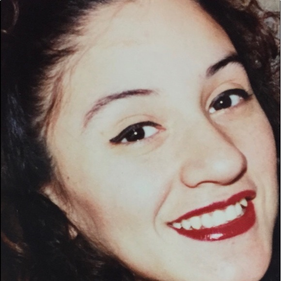 Meet your Posher, Alejandra - Picture 1 of 1